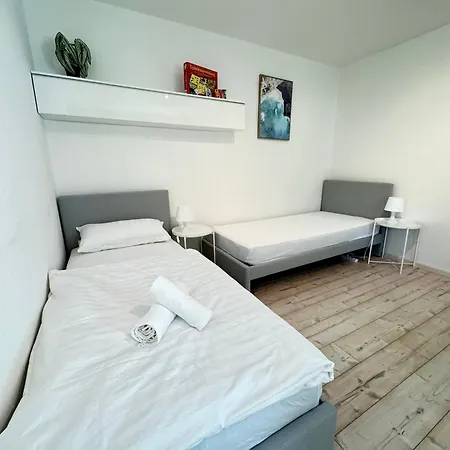 Apartment 2br Inkl. Tv Mit Aussenbereich